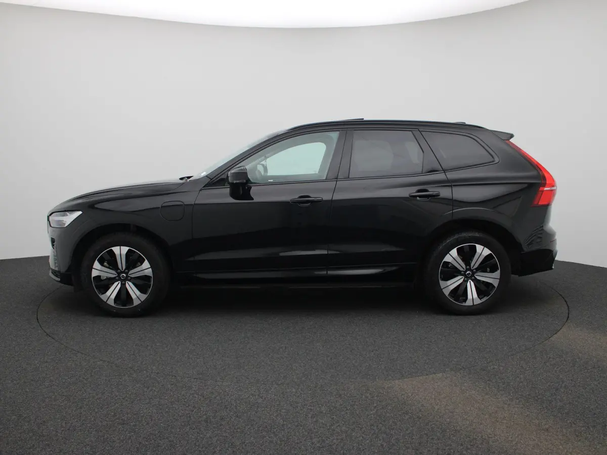 T6 PHEV Plus Dark Aut. | TREKHAAK | PANO-SCHUIFDAK | STOEL-STUURWIELVERWARMING | LEER | CAMERA | NAVIGATIE