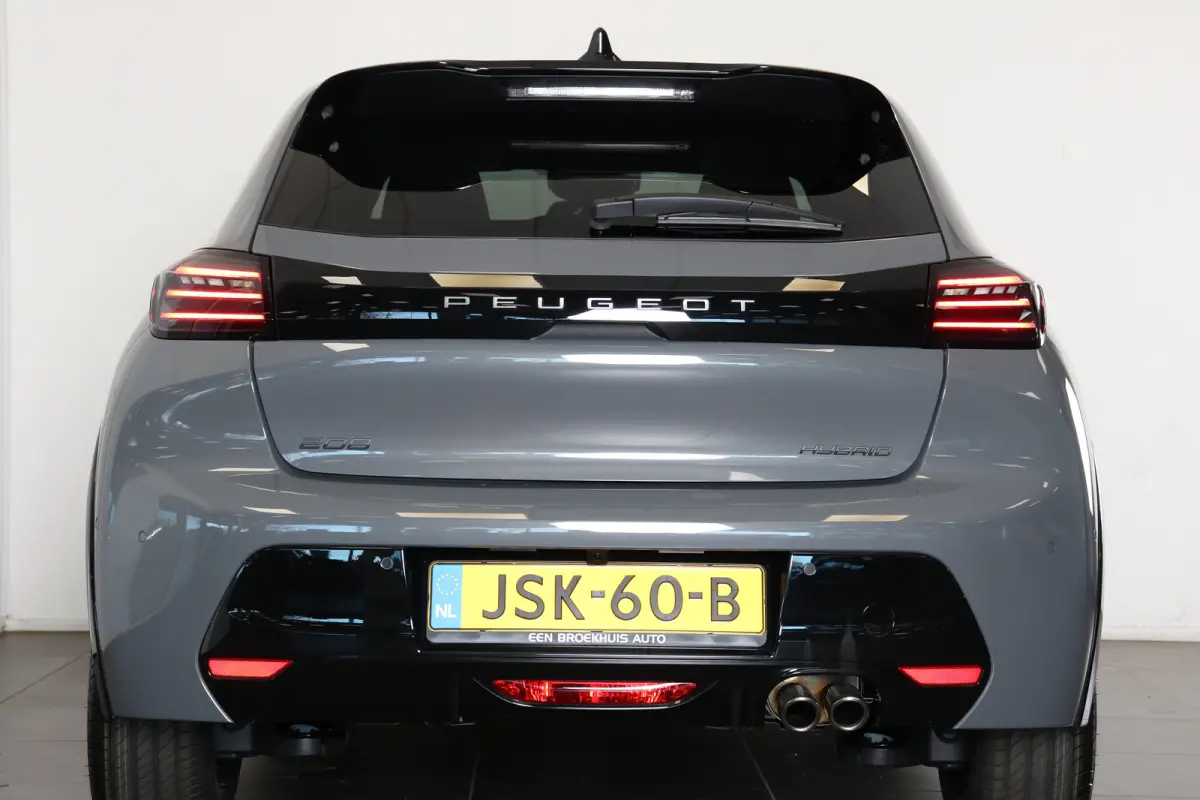 1.2 Hybrid 145 e-DCS6 GT | Alcantara | Stoelverwarming + Massage | Camera V+A | Navi | Clima | Adaptive Cruise Parkeersensoren V+A | Dodehoeksensoren | Full LED | Keyless | 3D-Cockpit | 17" 