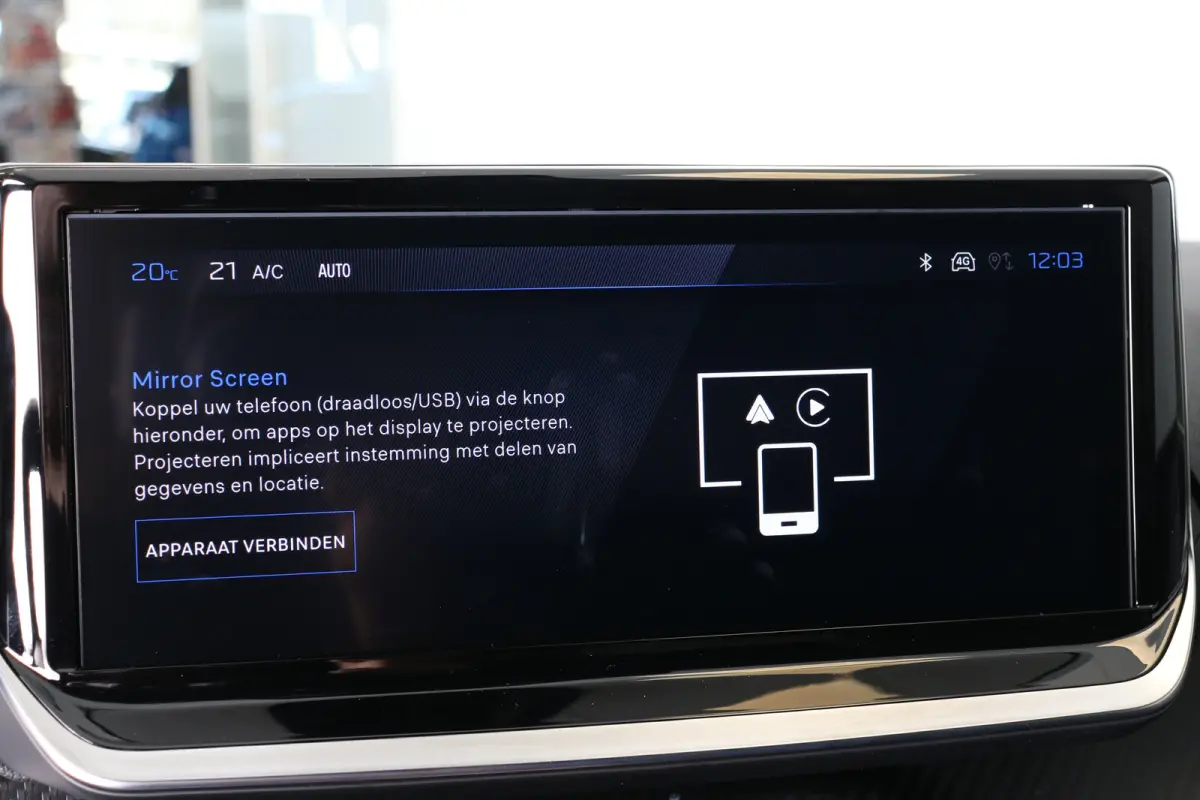 1.2 Hybrid 145 e-DCS6 GT | Alcantara | Stoelverwarming + Massage | Camera V+A | Navi | Clima | Adaptive Cruise Parkeersensoren V+A | Dodehoeksensoren | Full LED | Keyless | 3D-Cockpit | 17" 