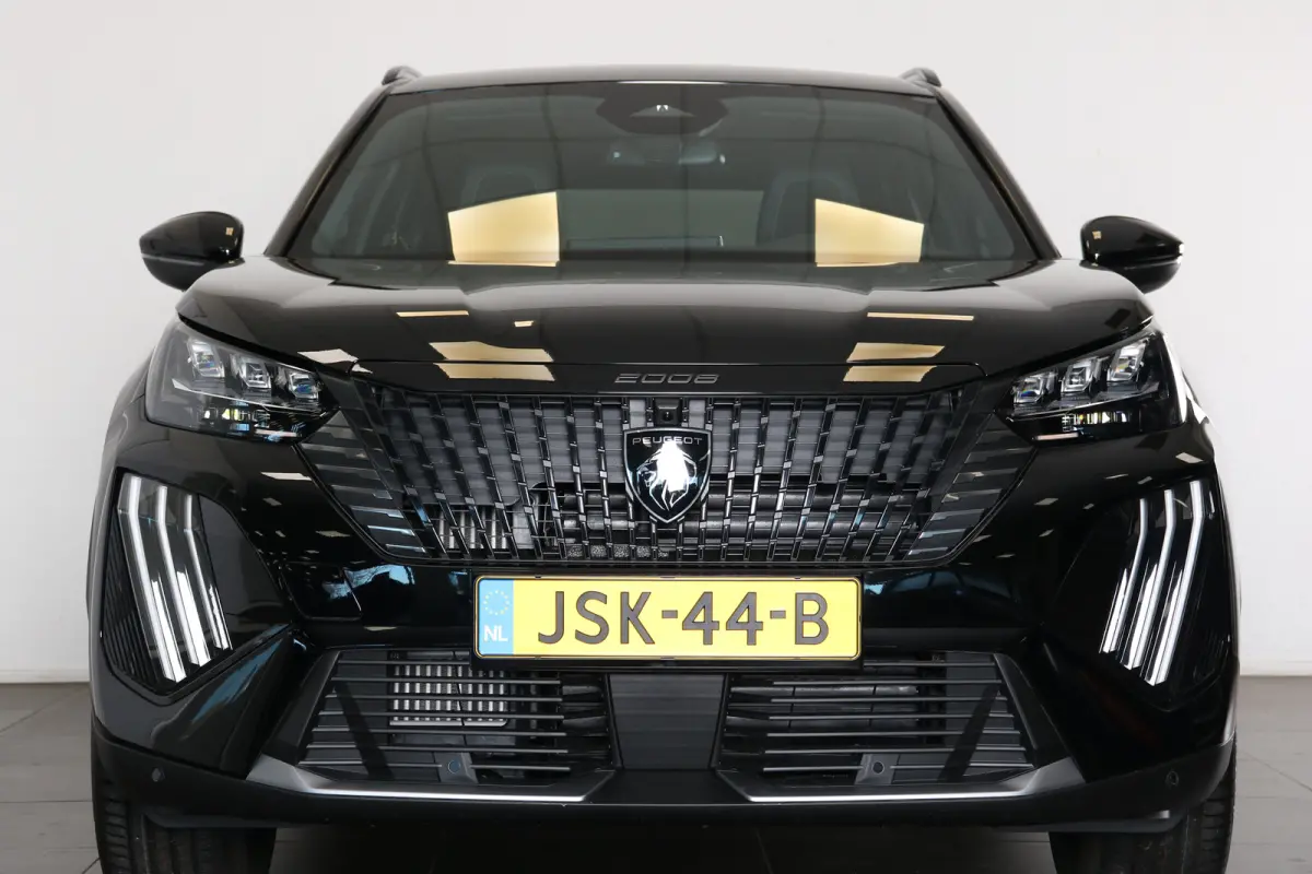 1.2 Hybrid 145PK e-DCS6 GT | Navi | Alcantara | Adaptive Cruise | Stoelverwarming + Massage | Camera V+A | Parkeersensoren V+A | Dodehoeksensoren | Full LED | Keyless | 3D-Cockpit | 17" Lich