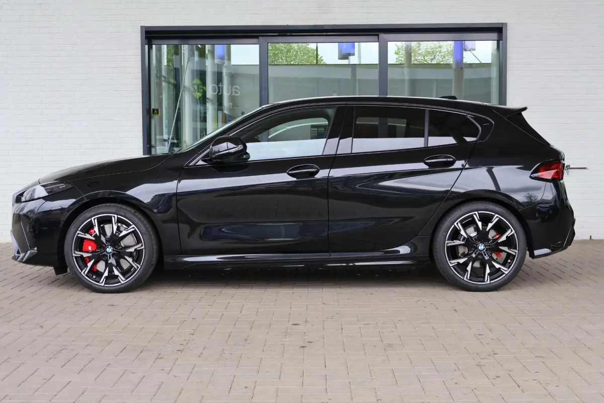 120 M-sport Design edition | M Sportpakket Pro | Driving Assistant | Comfort Access
