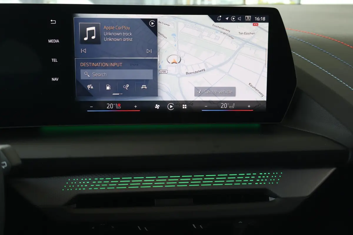120 M-sport Design edition | M Sportpakket Pro | Driving Assistant | Comfort Access