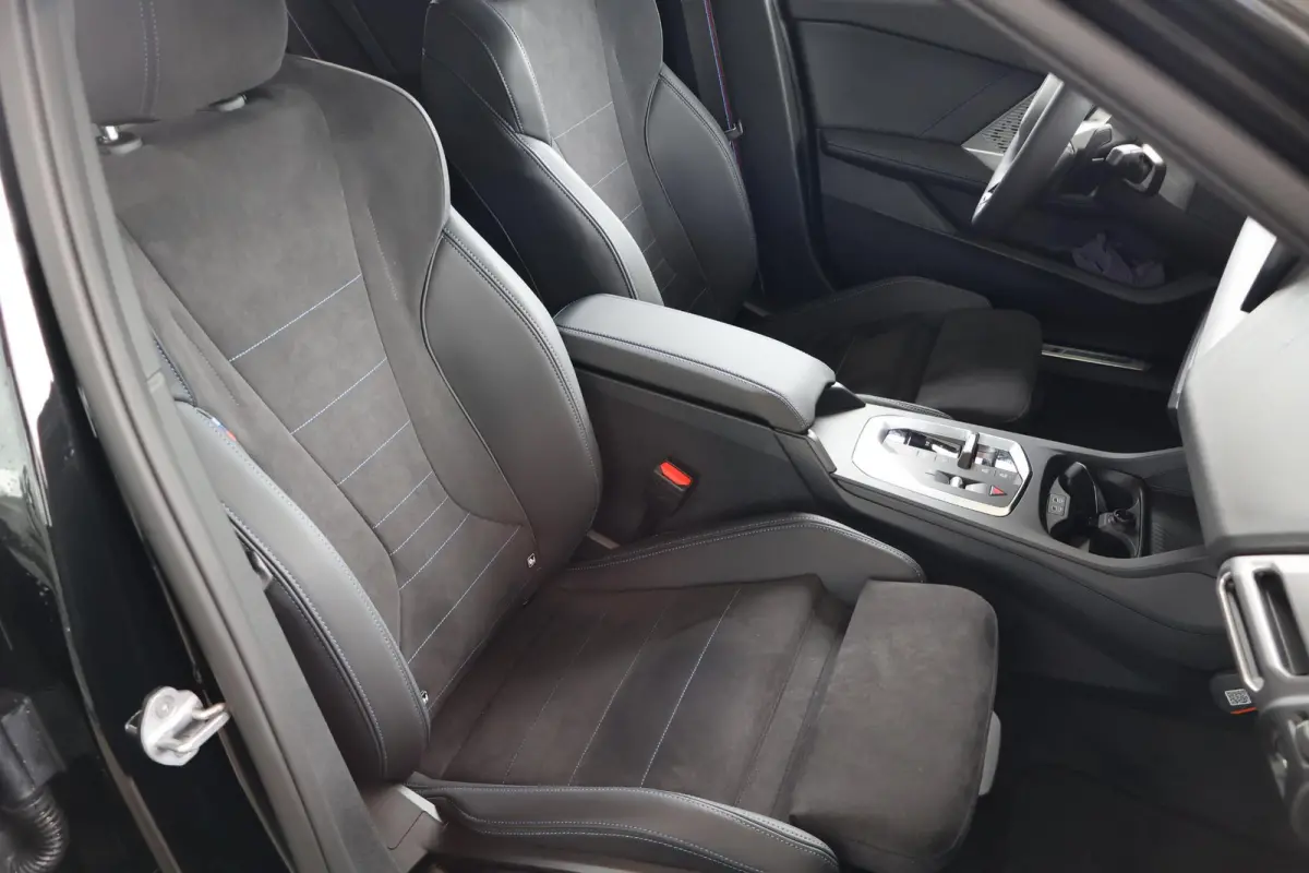 120 M-sport Design edition | M Sportpakket Pro | Driving Assistant | Comfort Access