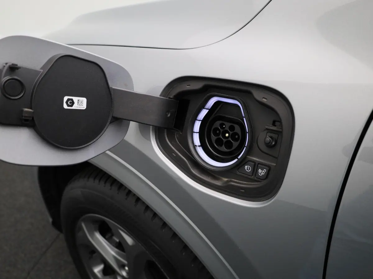 2.5 PHEV ST-Line | STOEL-STUURWIELVERWARMING | HEAD-UP DISPLAY | NAVIGATIE | CAMERA | LED MATRIX