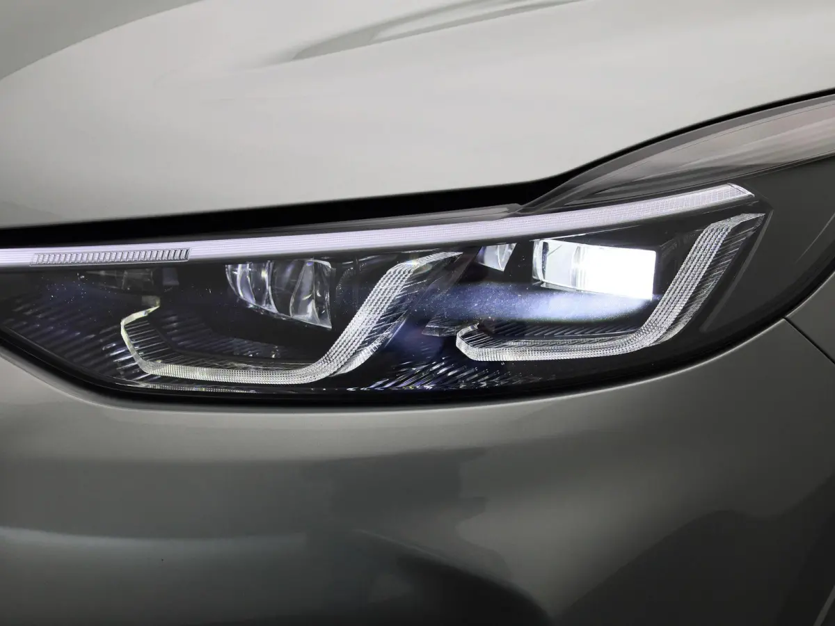 2.5 PHEV ST-Line | STOEL-STUURWIELVERWARMING | HEAD-UP DISPLAY | NAVIGATIE | CAMERA | LED MATRIX