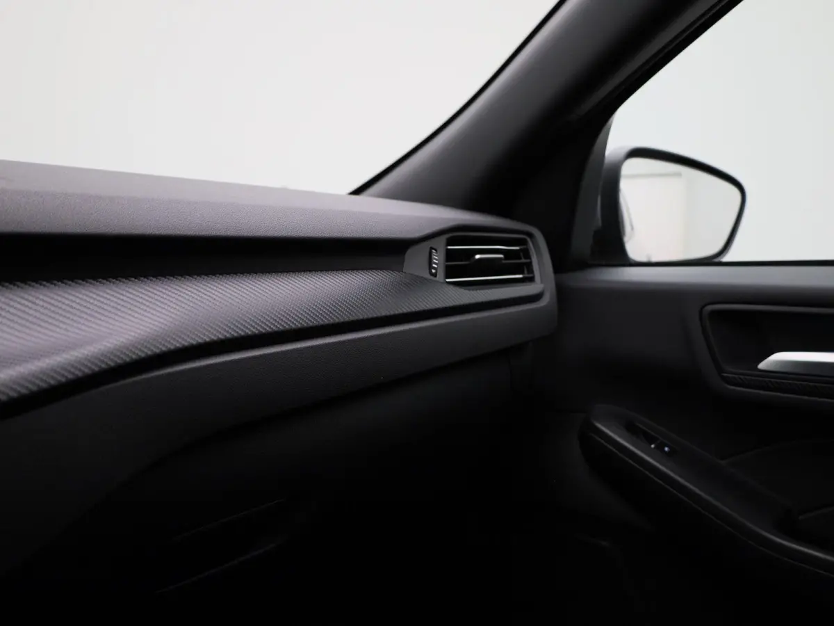 2.5 PHEV ST-Line | STOEL-STUURWIELVERWARMING | HEAD-UP DISPLAY | NAVIGATIE | CAMERA | LED MATRIX