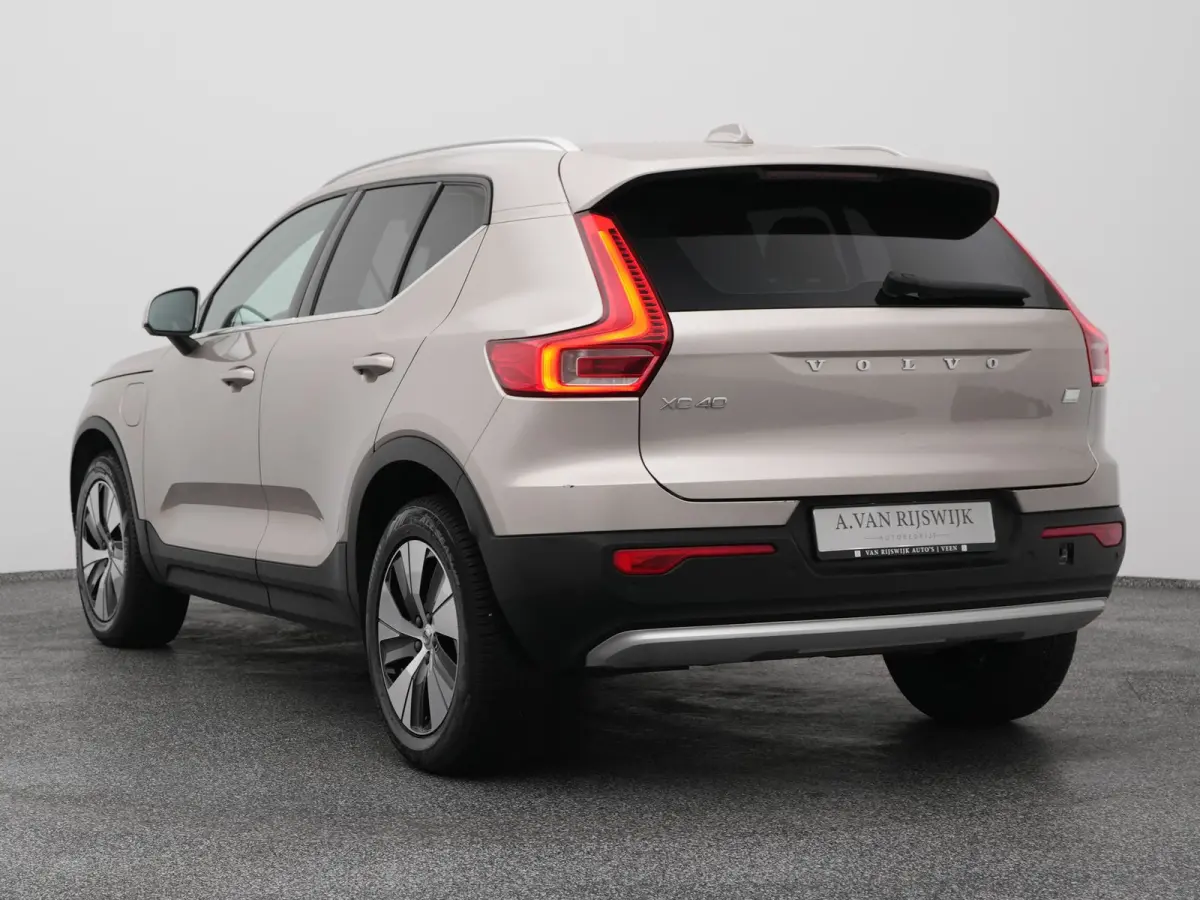 1.5 T4 Recharge Inscription | FACELIFT | KEYLESS | LEDER