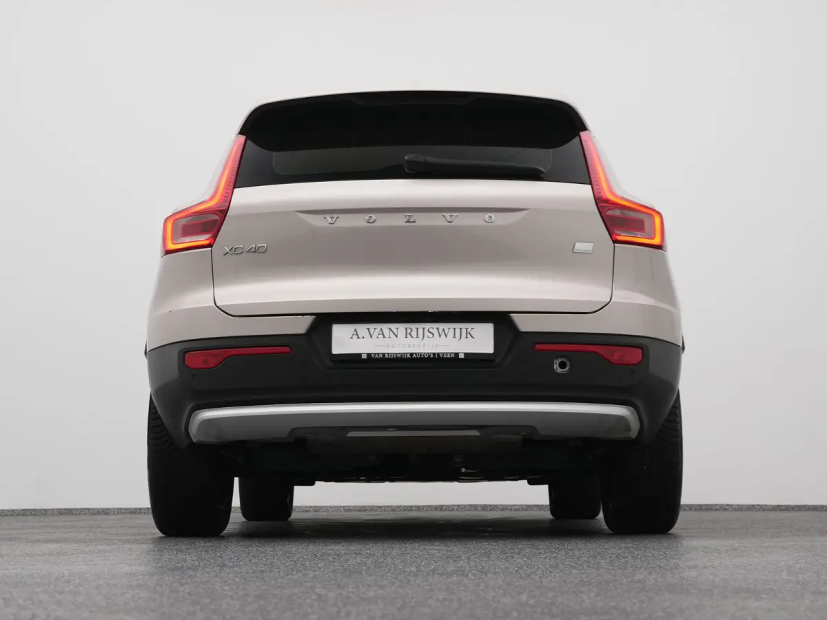 1.5 T4 Recharge Inscription | FACELIFT | KEYLESS | LEDER
