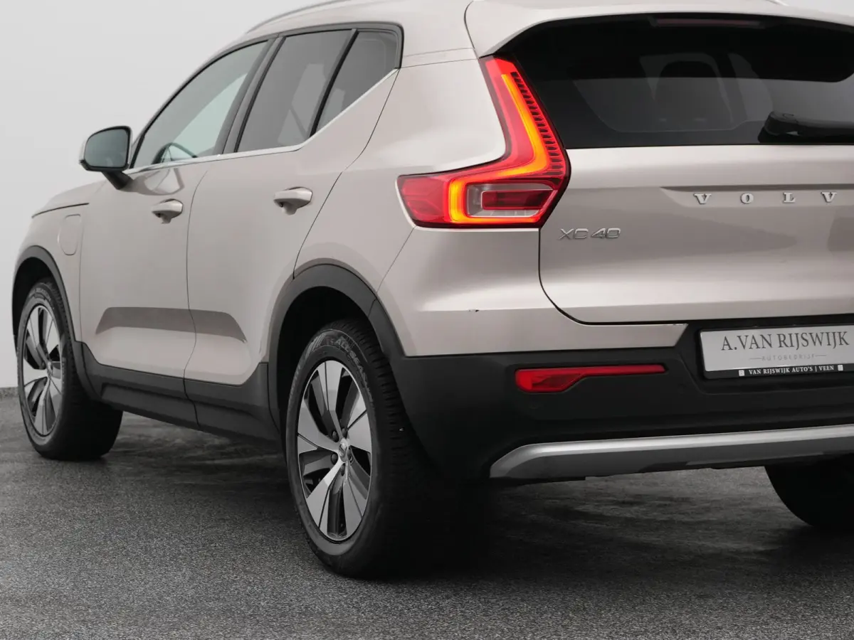 1.5 T4 Recharge Inscription | FACELIFT | KEYLESS | LEDER