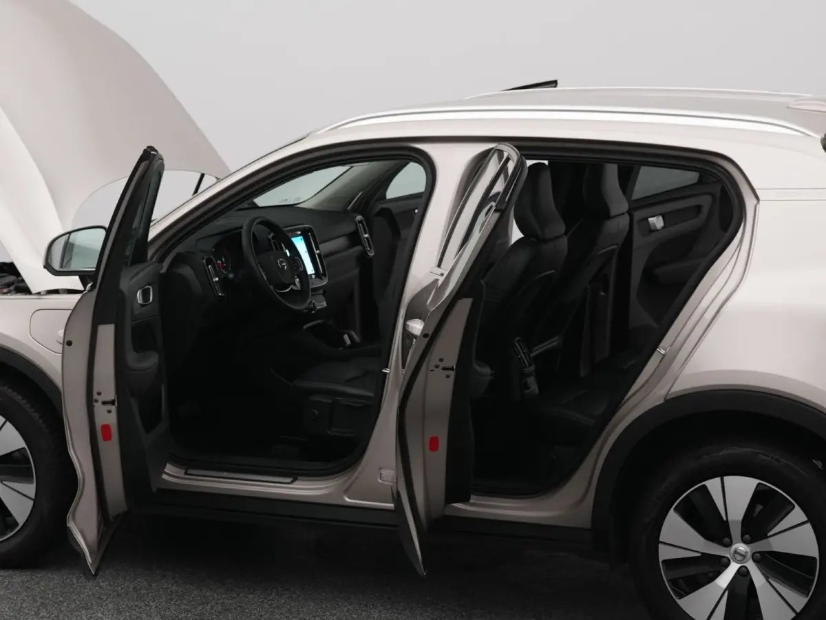 1.5 T4 Recharge Inscription | FACELIFT | KEYLESS | LEDER