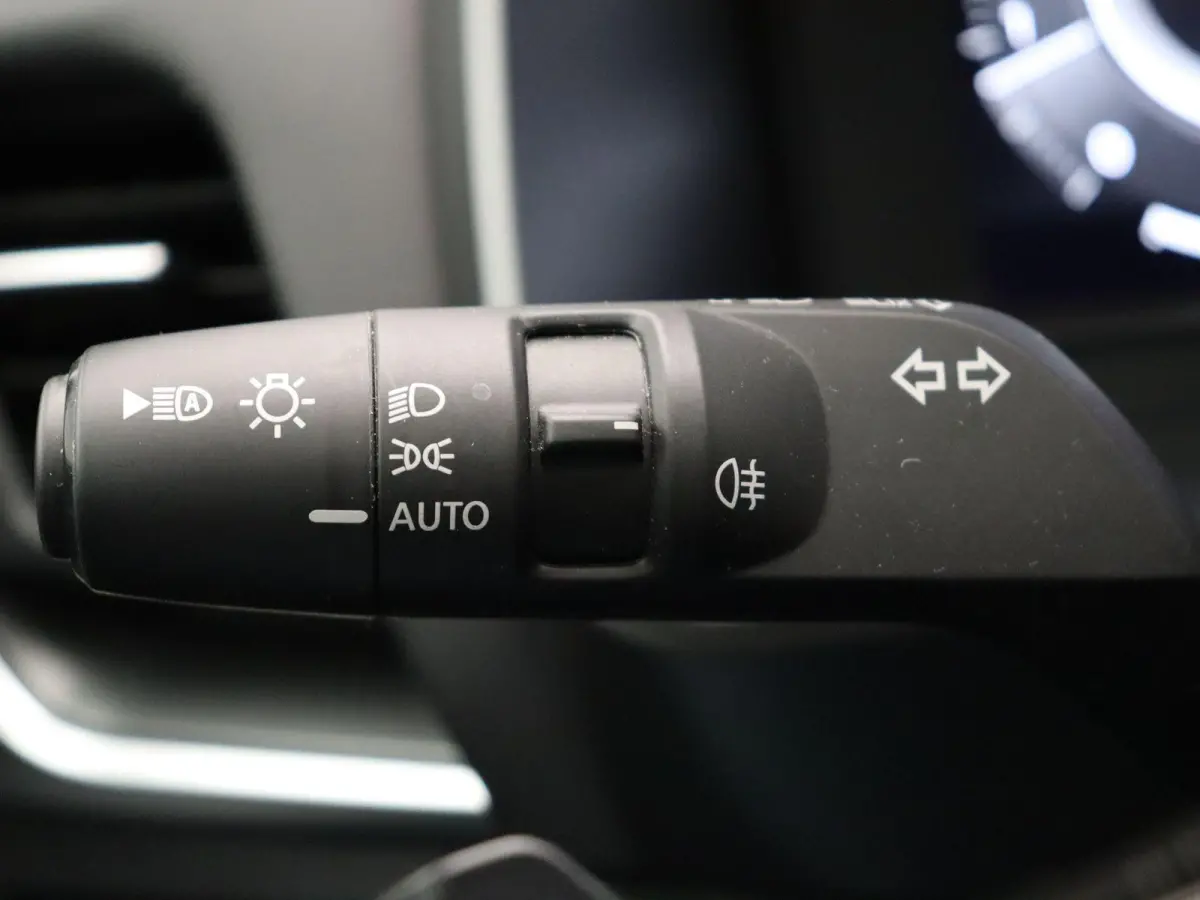 158pk MHEV Xtronic N-Connecta | Panoramadak | Pilot Assist | Elektrische achterklep | Head-up Display | Stoel, stuur en voorruit verwarming  | Rondomzicht camera |