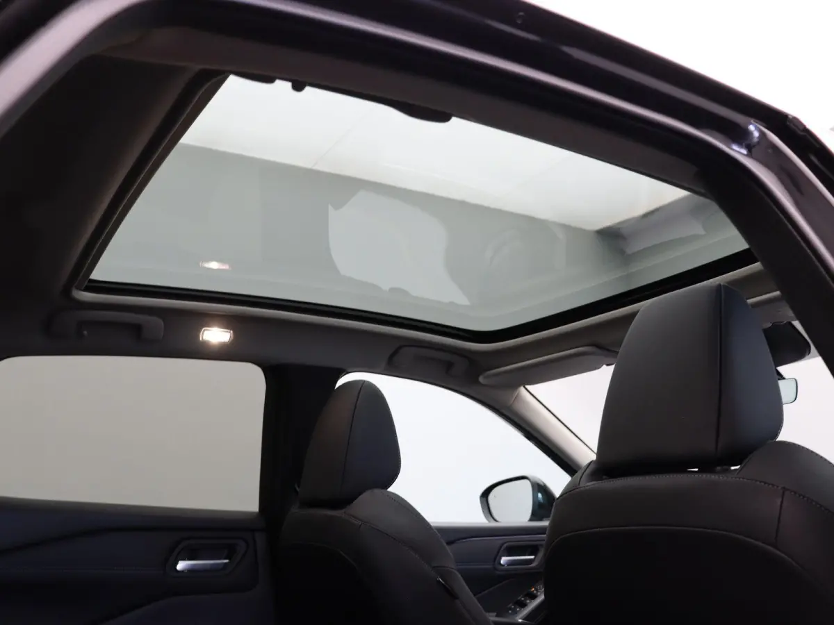 158pk MHEV Xtronic N-Connecta | Panoramadak | Pilot Assist | Elektrische achterklep | Head-up Display | Stoel, stuur en voorruit verwarming  | Rondomzicht camera |