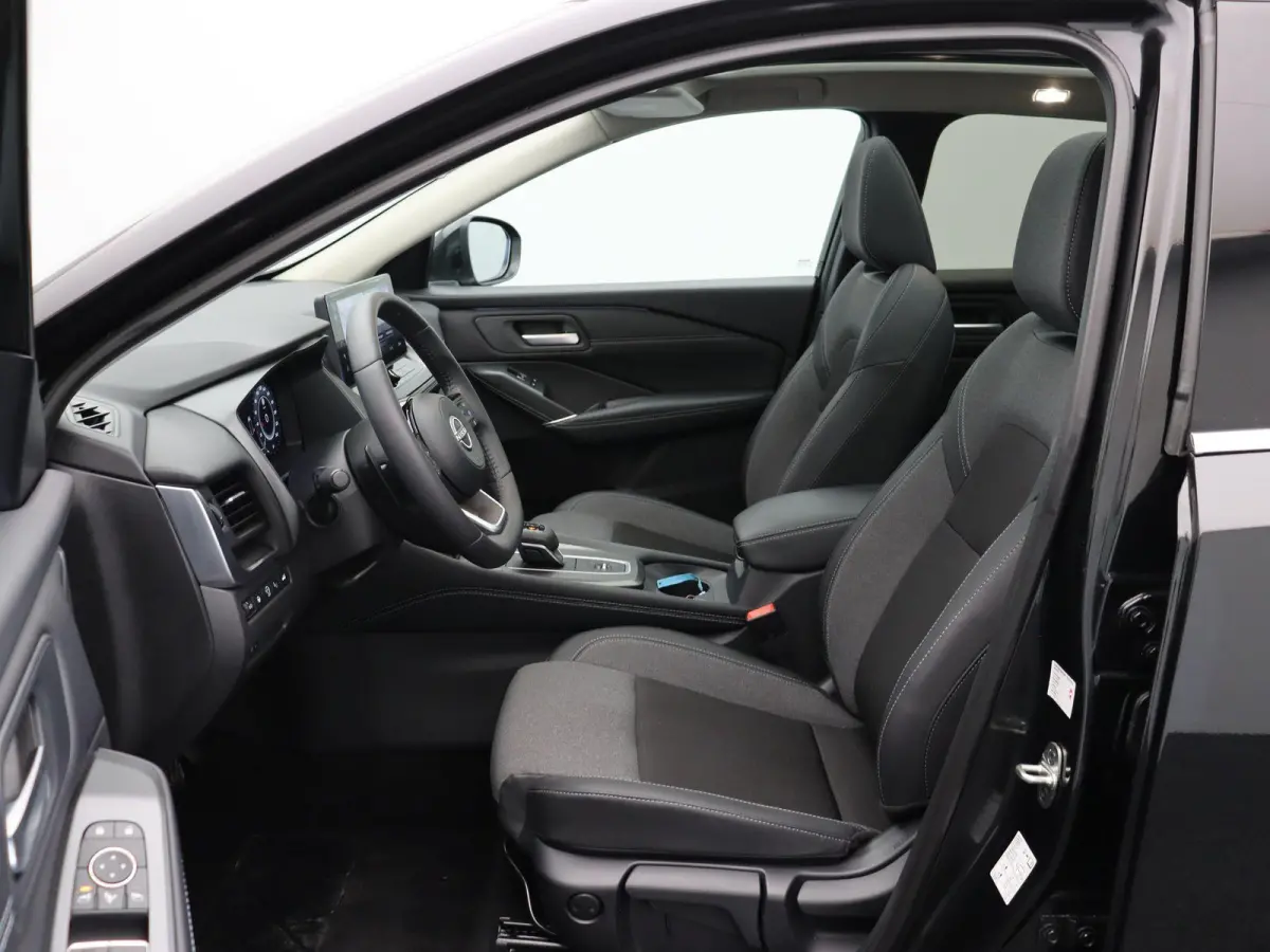 158pk MHEV Xtronic N-Connecta | Panoramadak | Pilot Assist | Elektrische achterklep | Head-up Display | Stoel, stuur en voorruit verwarming  | Rondomzicht camera |