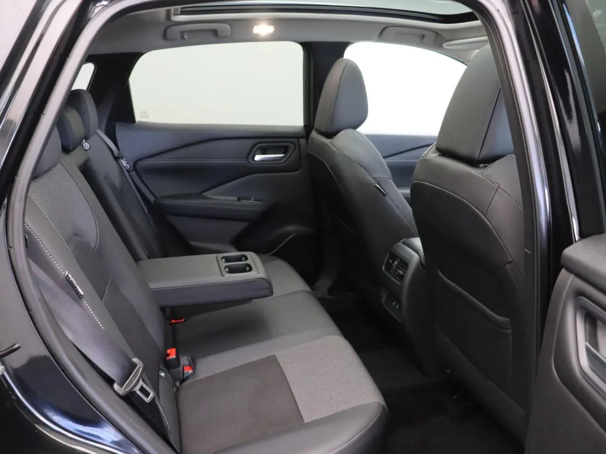 158pk MHEV Xtronic N-Connecta | Panoramadak | Pilot Assist | Elektrische achterklep | Head-up Display | Stoel, stuur en voorruit verwarming  | Rondomzicht camera |