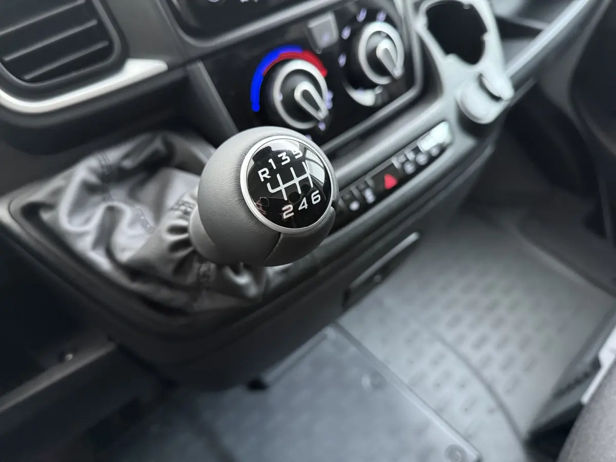 2.2 BlueHDi 140pk L2H2 3.5t | NIEUW BPM VRIJ! | Achteruitrijcamera | Airco | Apple Carplay/Android Auto|telefoonintegratie premium