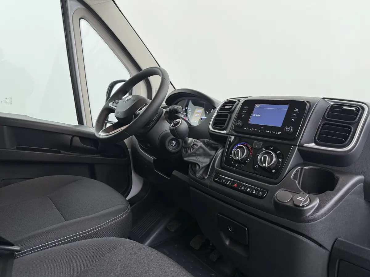 2.2 BlueHDi 140pk L2H2 3.5t | NIEUW BPM VRIJ! | Achteruitrijcamera | Airco | Apple Carplay/Android Auto|telefoonintegratie premium