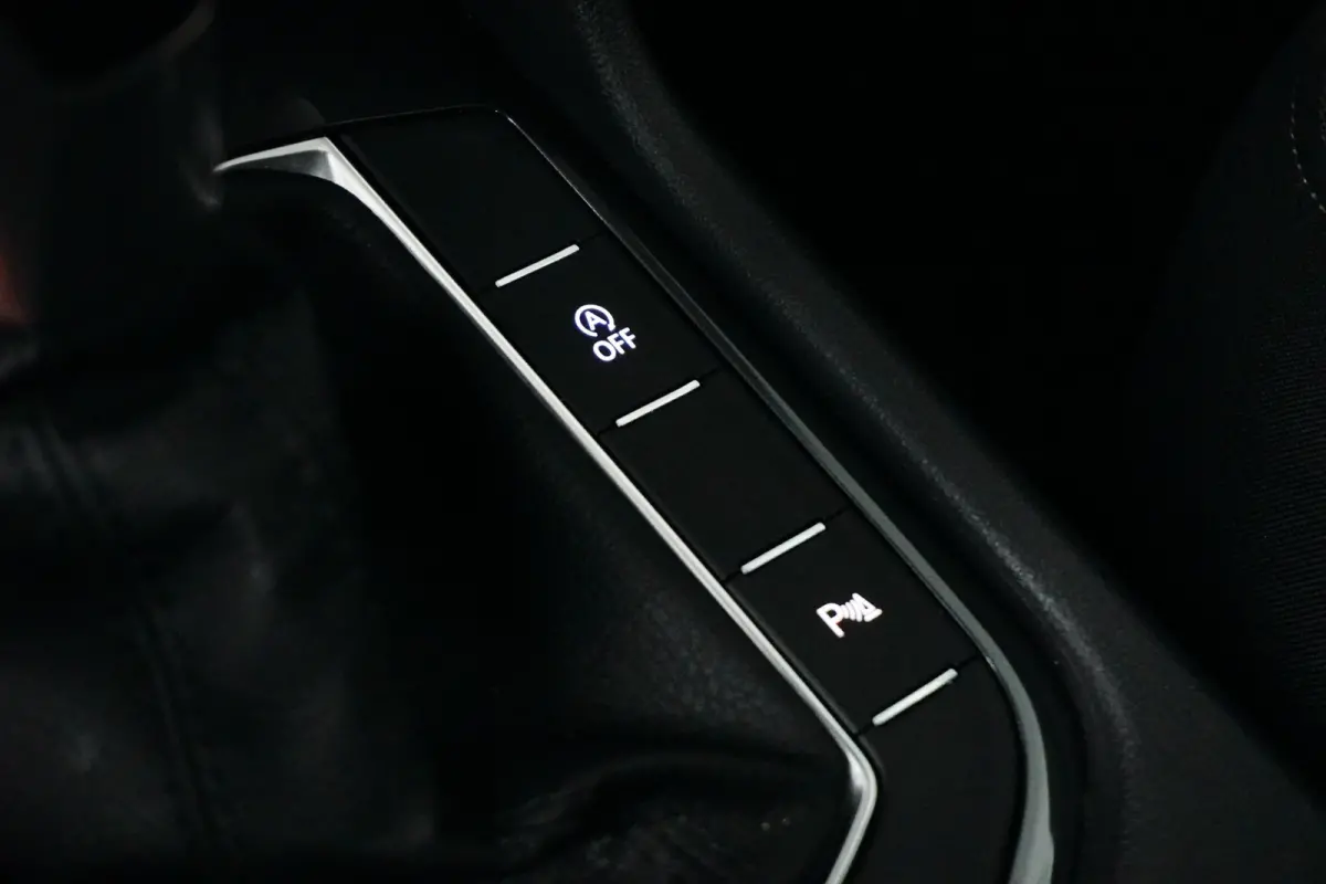 1.5 TSI 150 PK DSG Life Business | CAMERA ACHTER | STUUR + STOELVERW. | ADAPT. CRUISE | APP. CONNECT | LED | AIRCO | DAB+