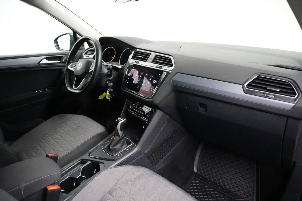1.5 TSI 150 PK DSG Life Business | CAMERA ACHTER | STUUR + STOELVERW. | ADAPT. CRUISE | APP. CONNECT | LED | AIRCO | DAB+