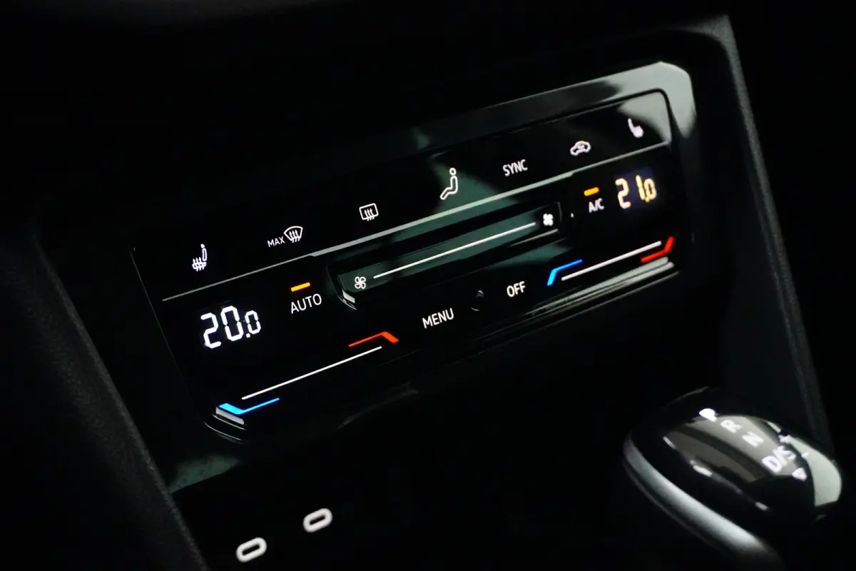 1.5 TSI 150 PK DSG Life Business | CAMERA ACHTER | STUUR + STOELVERW. | ADAPT. CRUISE | APP. CONNECT | LED | AIRCO | DAB+