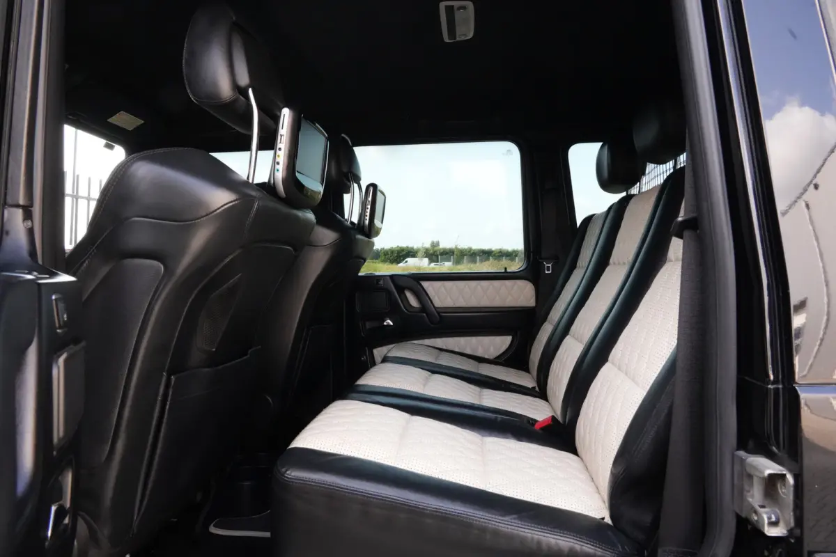 AMG 63 | 544PK | Schuifdak | Trekhaak | Camera | Leder | 20" | Mercedes-Benz G-Klasse AMG 63 544 PK met 5.5 V8 benzinemotor, elektrisch schuifdak, trekhaak, achteruitrijcamera, adaptieve cru