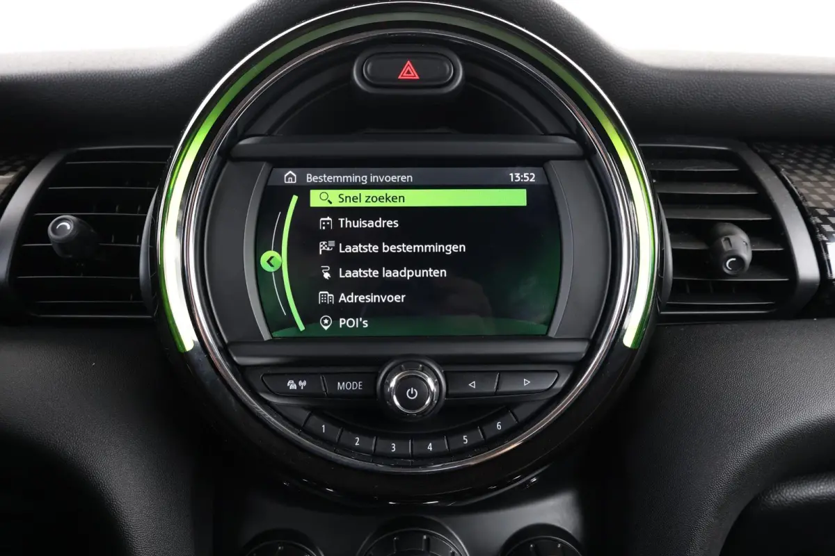 Essential 33 kWh | SoH 97% |Navigatie | cruise control | Sportstoelen | Led Pakket | DAB