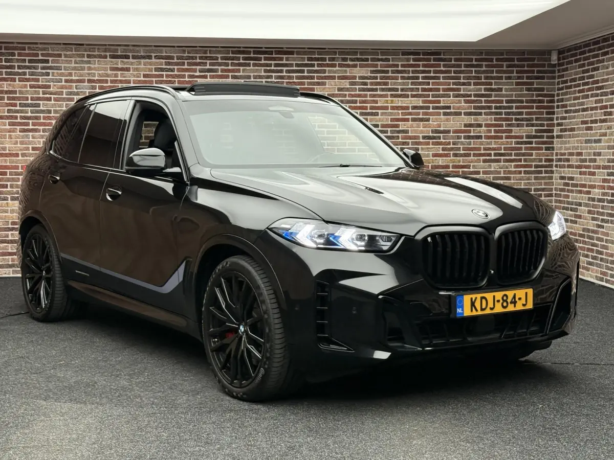 xDrive45e M FACELIFT-pack SKY M-seats Carbon H&K Trkh