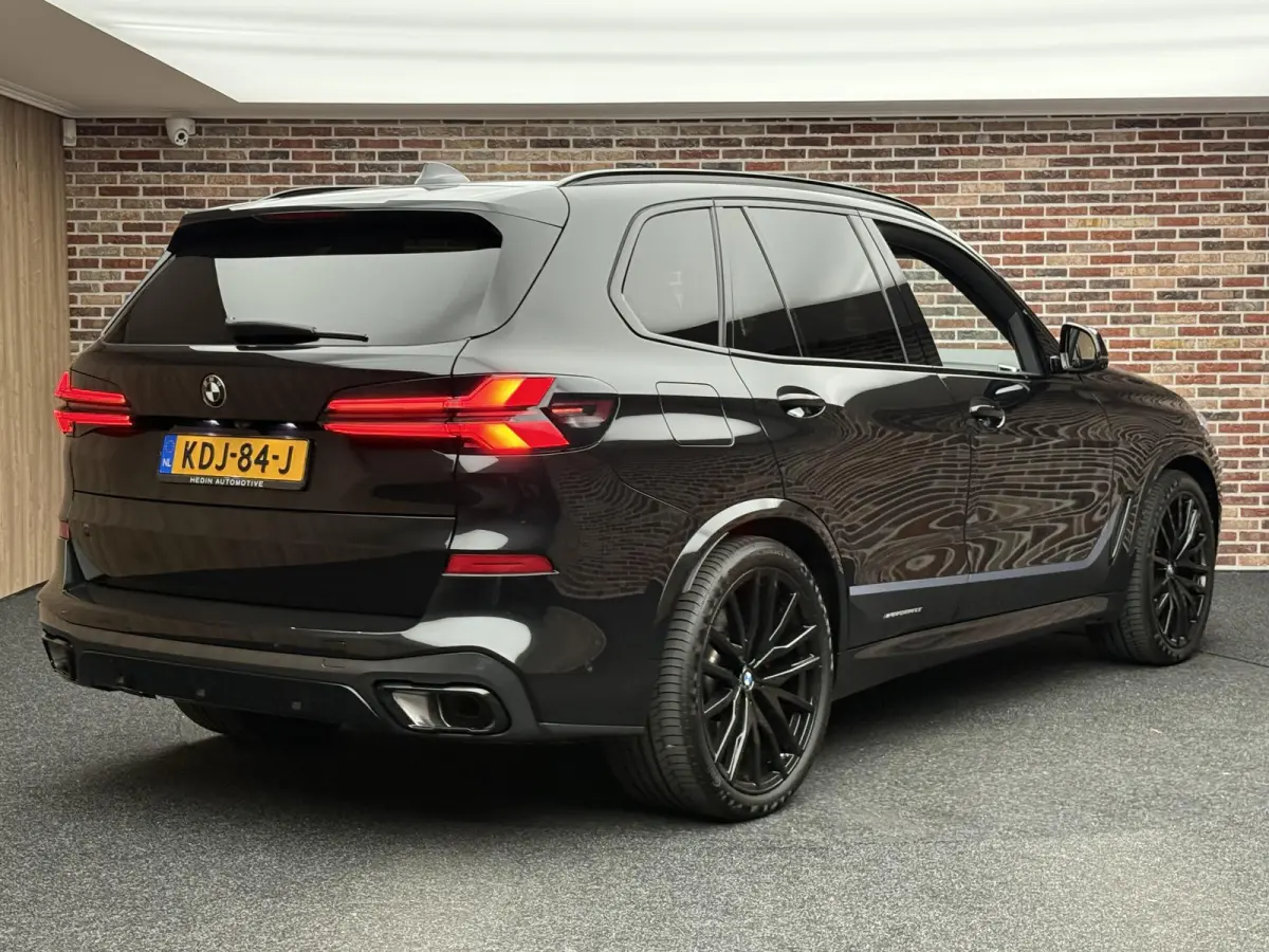 xDrive45e M FACELIFT-pack SKY M-seats Carbon H&K Trkh