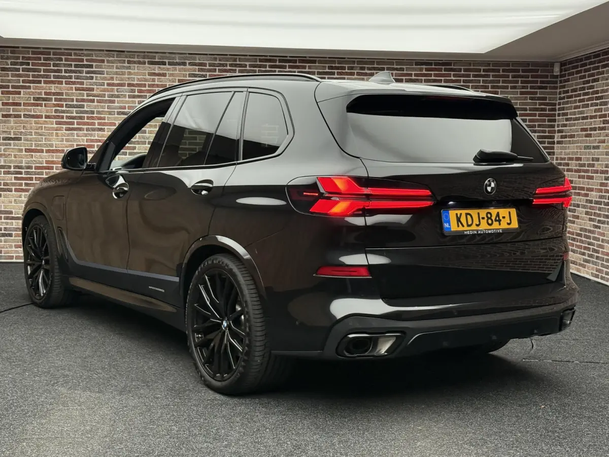 xDrive45e M FACELIFT-pack SKY M-seats Carbon H&K Trkh