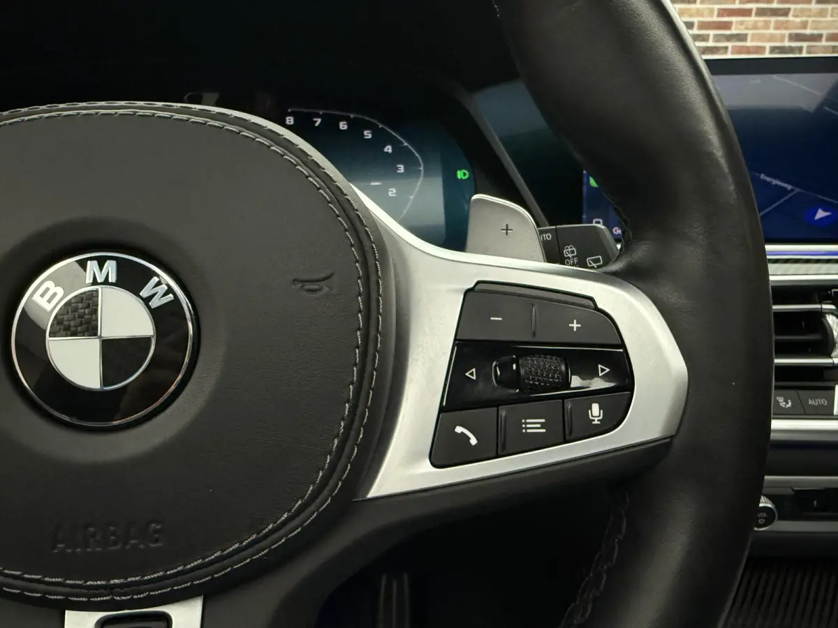 xDrive45e M FACELIFT-pack SKY M-seats Carbon H&K Trkh