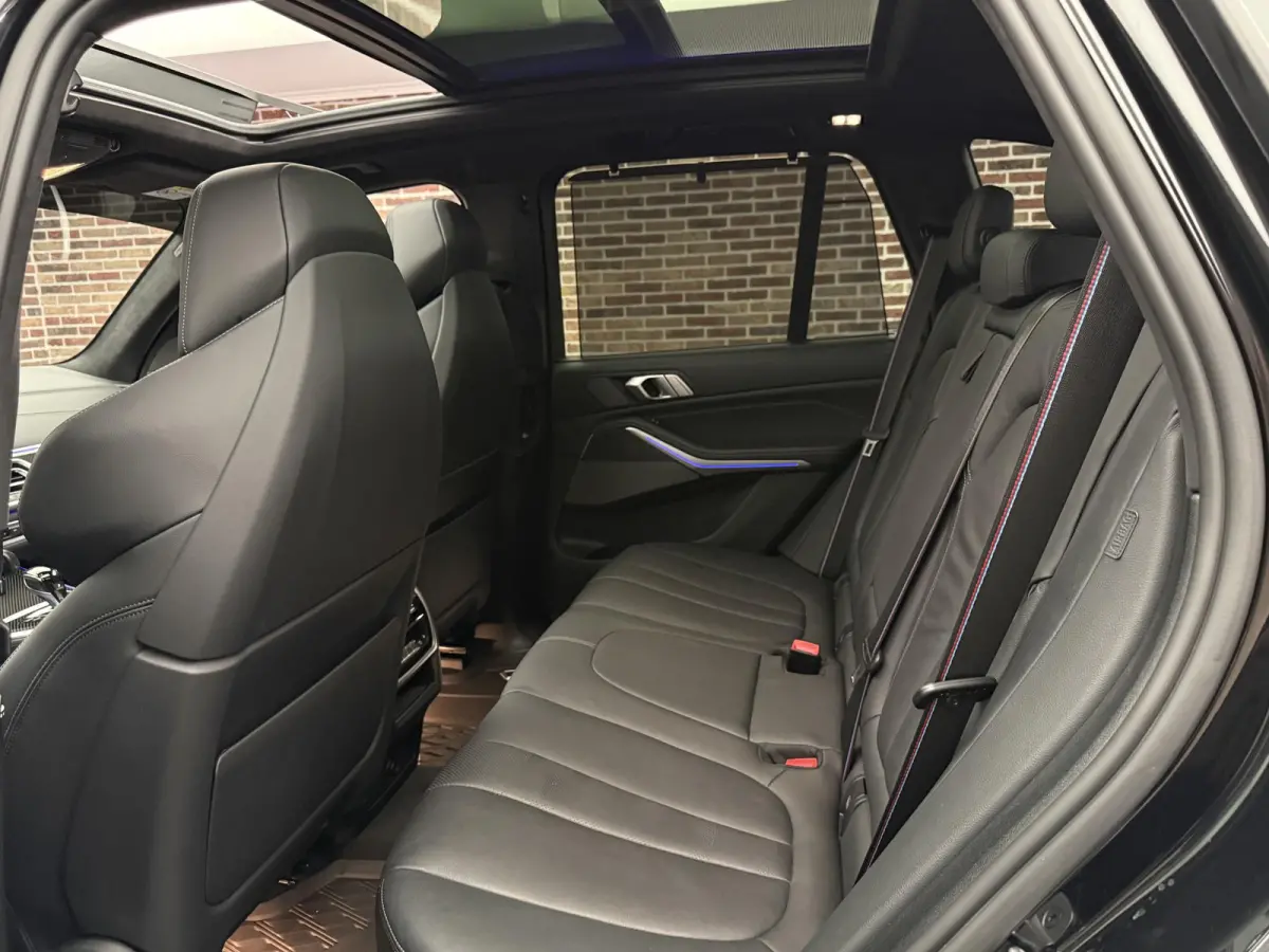 xDrive45e M FACELIFT-pack SKY M-seats Carbon H&K Trkh