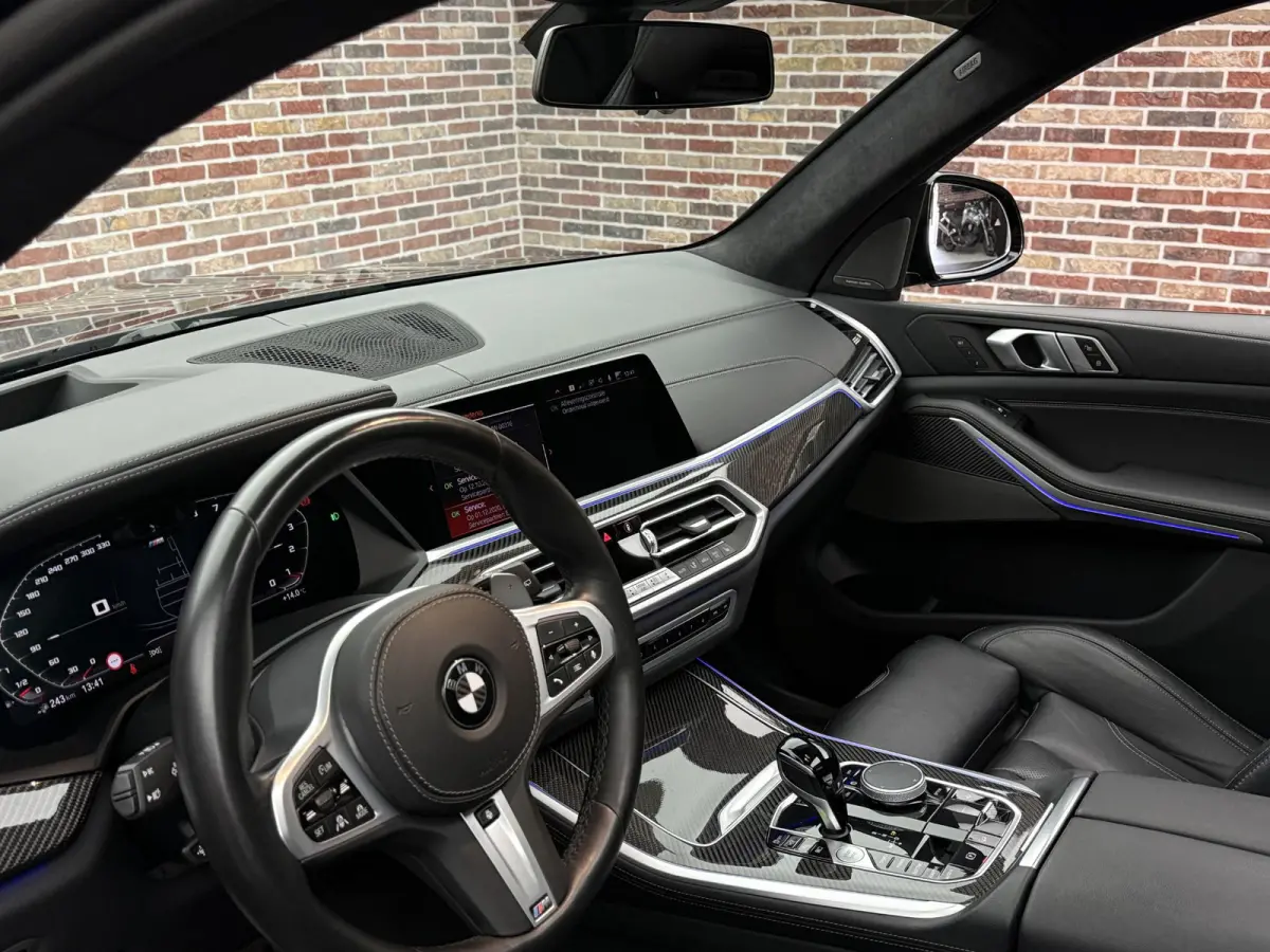 xDrive45e M FACELIFT-pack SKY M-seats Carbon H&K Trkh