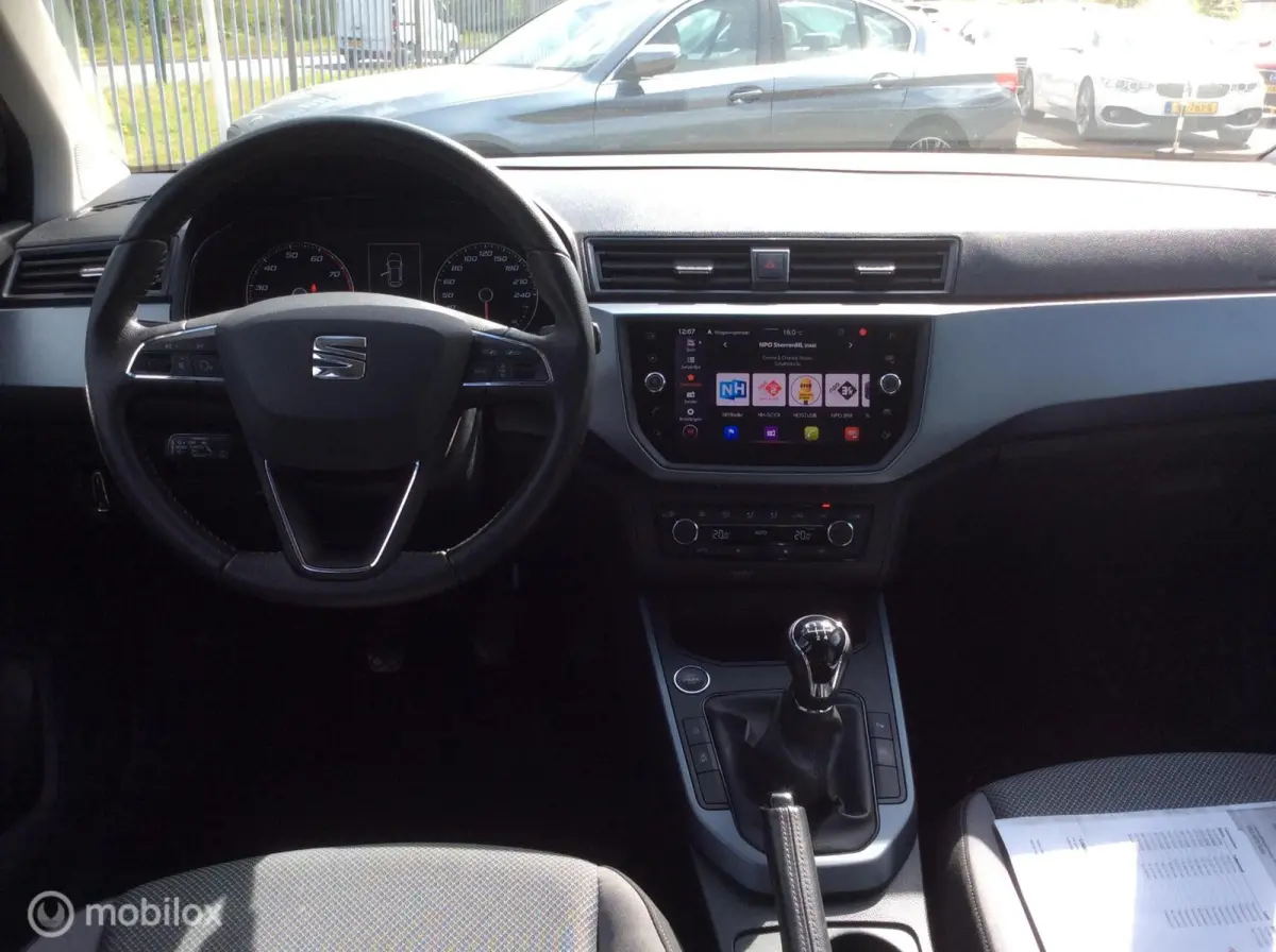 1.0 TSI Style Business Intense Nav Camera Apple Carpl