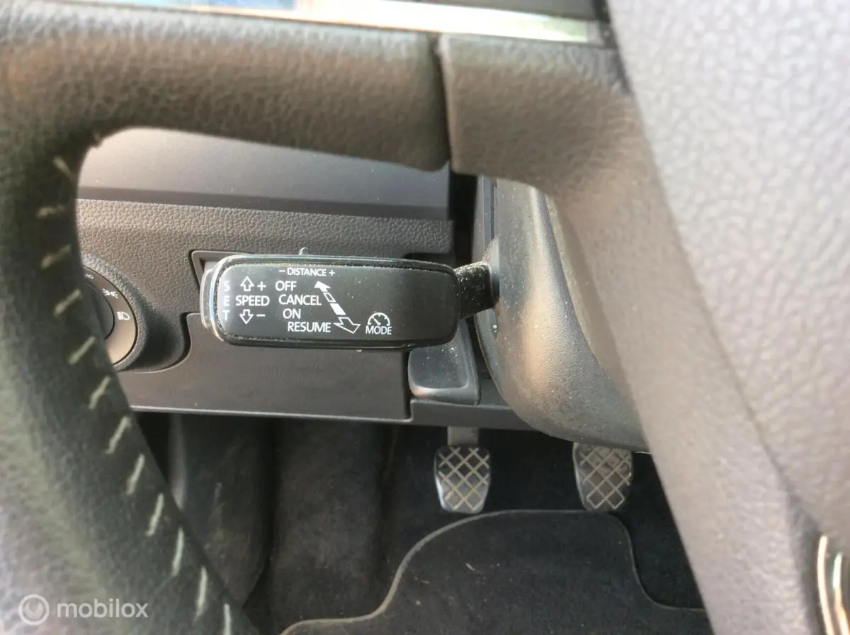 1.0 TSI Style Business Intense Nav Camera Apple Carpl