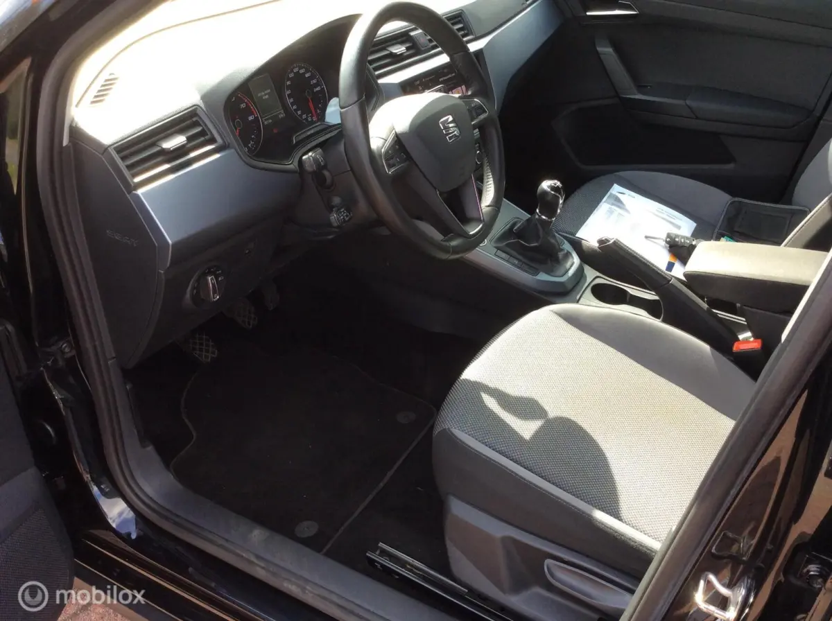 1.0 TSI Style Business Intense Nav Camera Apple Carpl