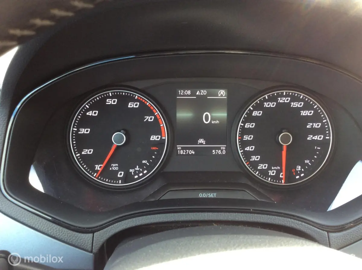 1.0 TSI Style Business Intense Nav Camera Apple Carpl