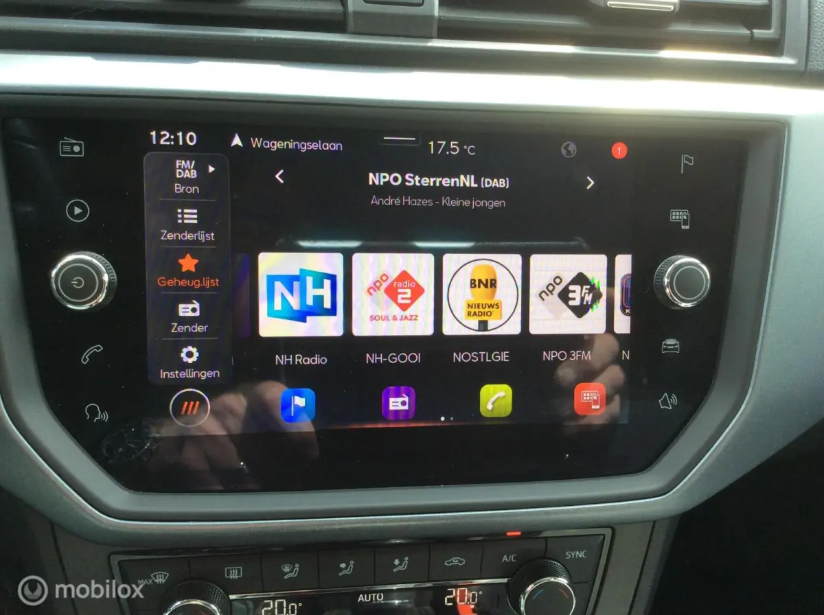 1.0 TSI Style Business Intense Nav Camera Apple Carpl