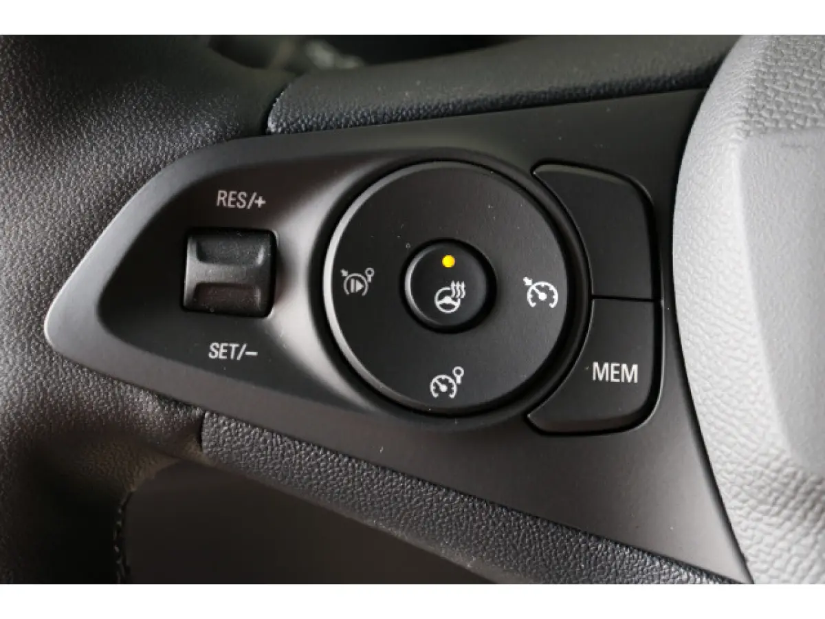 1.2 Turbo Yes 100 | Airco | Cruise | Stoel- & Stuurverwarming | Apple Carplay/Android Auto | Sportstoelen | 16" Lichtmetaal |