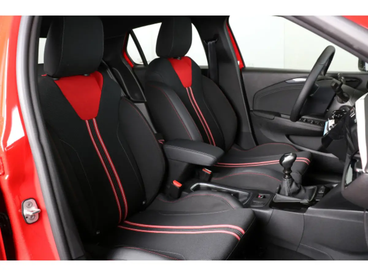 1.2 Turbo Yes 100 | Airco | Cruise | Stoel- & Stuurverwarming | Apple Carplay/Android Auto | Sportstoelen | 16" Lichtmetaal |