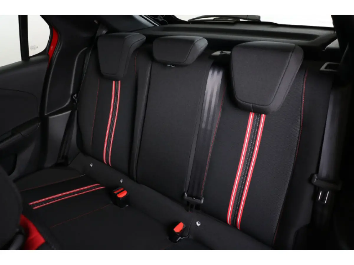 1.2 Turbo Yes 100 | Airco | Cruise | Stoel- & Stuurverwarming | Apple Carplay/Android Auto | Sportstoelen | 16" Lichtmetaal |