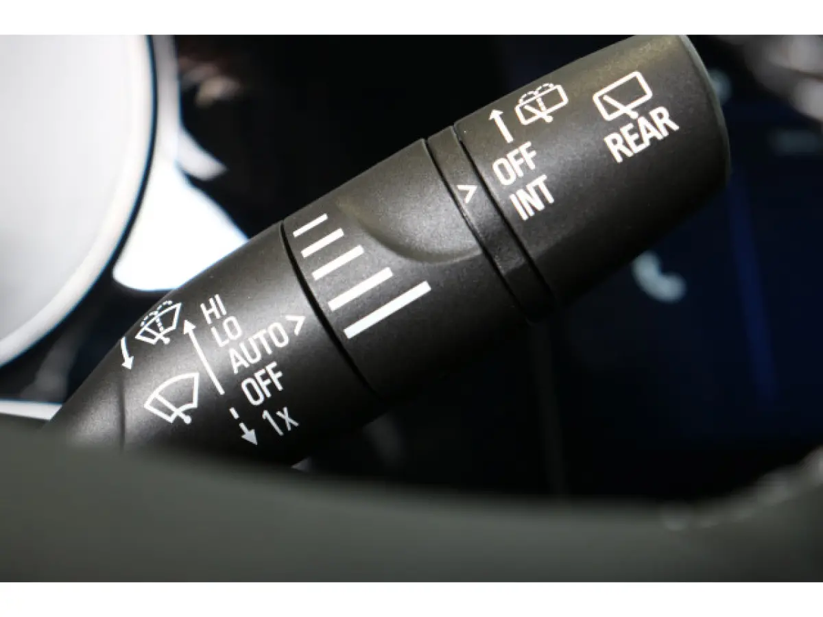 1.2 Turbo Yes 100 | Airco | Cruise | Stoel- & Stuurverwarming | Apple Carplay/Android Auto | Sportstoelen | 16" Lichtmetaal |