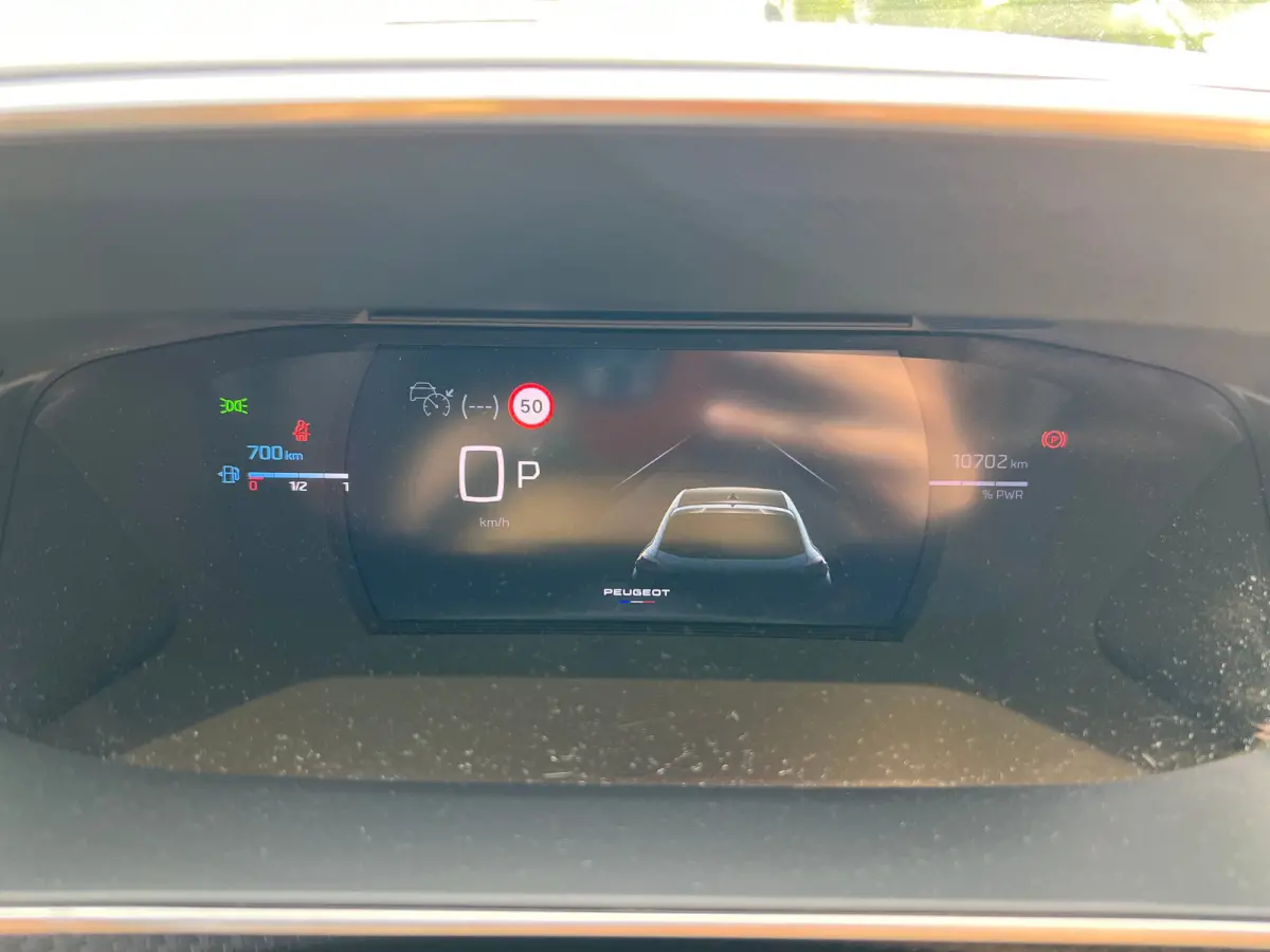 1.2 Hybrid 100 e-DCS6 GT | Navi | Alcantara | El. verst. + Stoelverw. + Massage | Ad. Cruise | Clima | Camera V+A | Parkeersensoren V+A | 17" Lichtmetaal | Metallic |