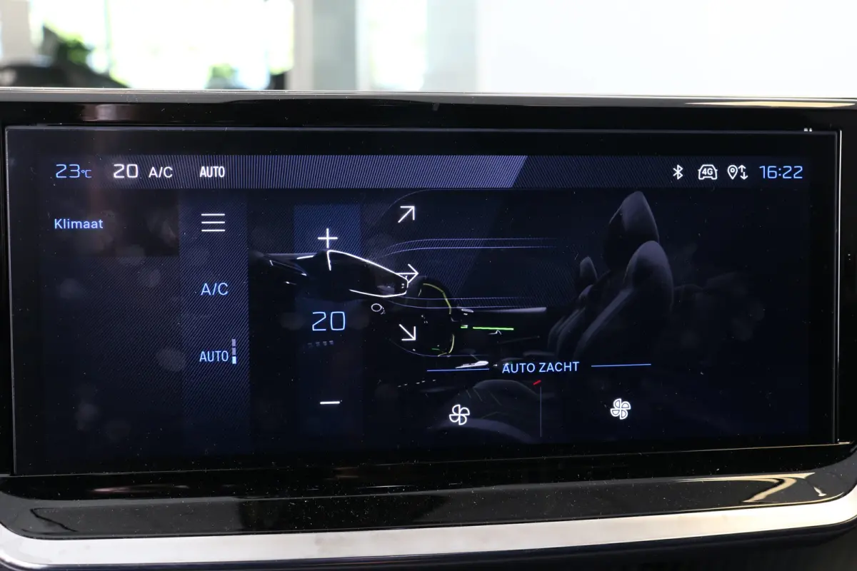 1.2 Hybrid 100 e-DCS6 GT | Navi | Alcantara | El. verst. + Stoelverw. + Massage | Ad. Cruise | Clima | Camera V+A | Parkeersensoren V+A | 17" Lichtmetaal | Metallic |