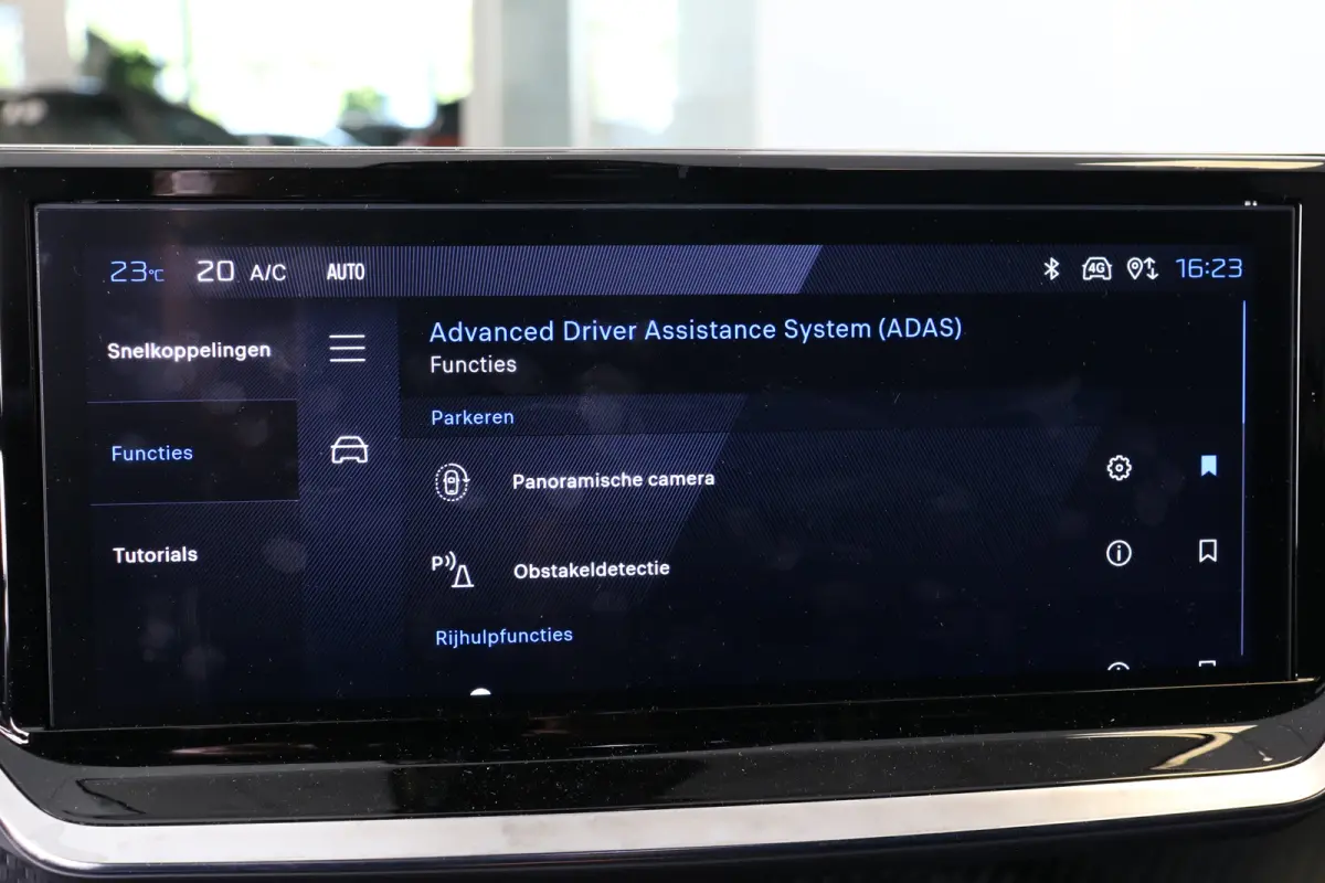 1.2 Hybrid 100 e-DCS6 GT | Navi | Alcantara | El. verst. + Stoelverw. + Massage | Ad. Cruise | Clima | Camera V+A | Parkeersensoren V+A | 17" Lichtmetaal | Metallic |