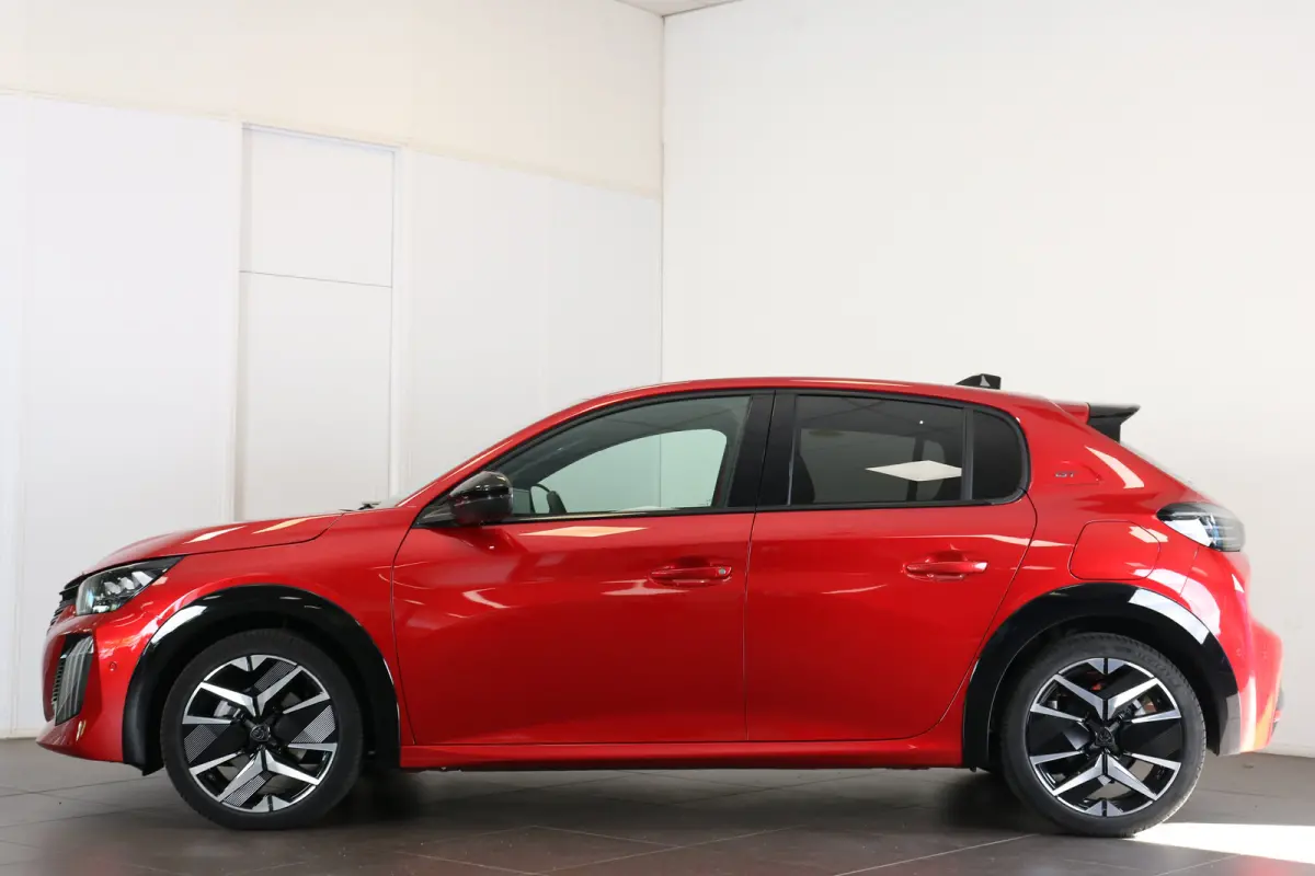 1.2 Hybrid 100 e-DCS6 GT | Navi | Alcantara | El. verst. + Stoelverw. + Massage | Ad. Cruise | Clima | Camera V+A | Parkeersensoren V+A | 17" Lichtmetaal | Metallic |