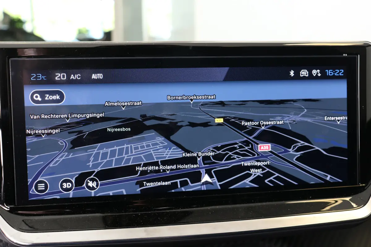 1.2 Hybrid 100 e-DCS6 GT | Navi | Alcantara | El. verst. + Stoelverw. + Massage | Ad. Cruise | Clima | Camera V+A | Parkeersensoren V+A | 17" Lichtmetaal | Metallic |