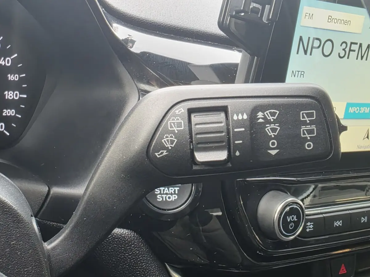 1.0 EcoBoost Titanium