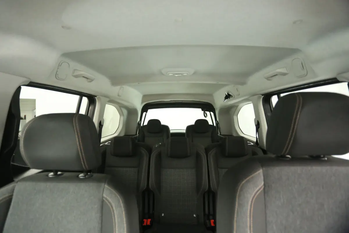 1.2 Puretech L2 GT 7p. 131PK | Automaat | Clima | Camera | Cruise | 2xSchuifdeur | Carplay