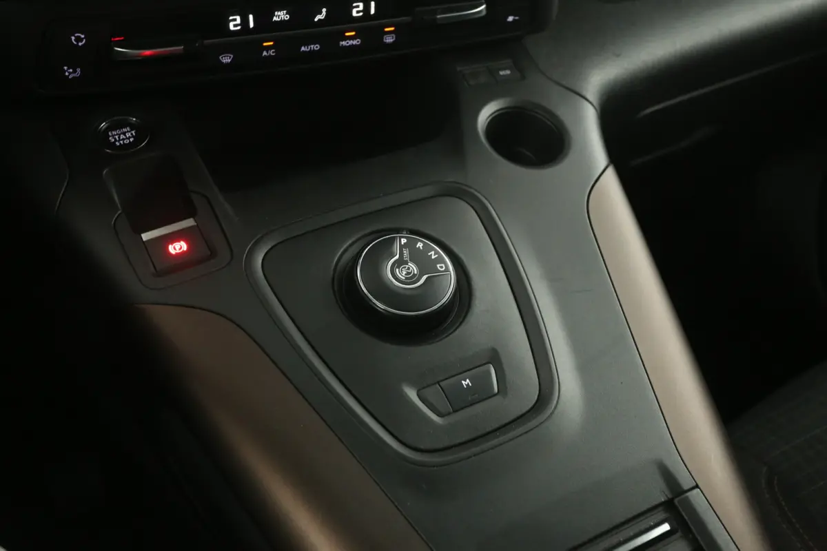 1.2 Puretech L2 GT 7p. 131PK | Automaat | Clima | Camera | Cruise | 2xSchuifdeur | Carplay
