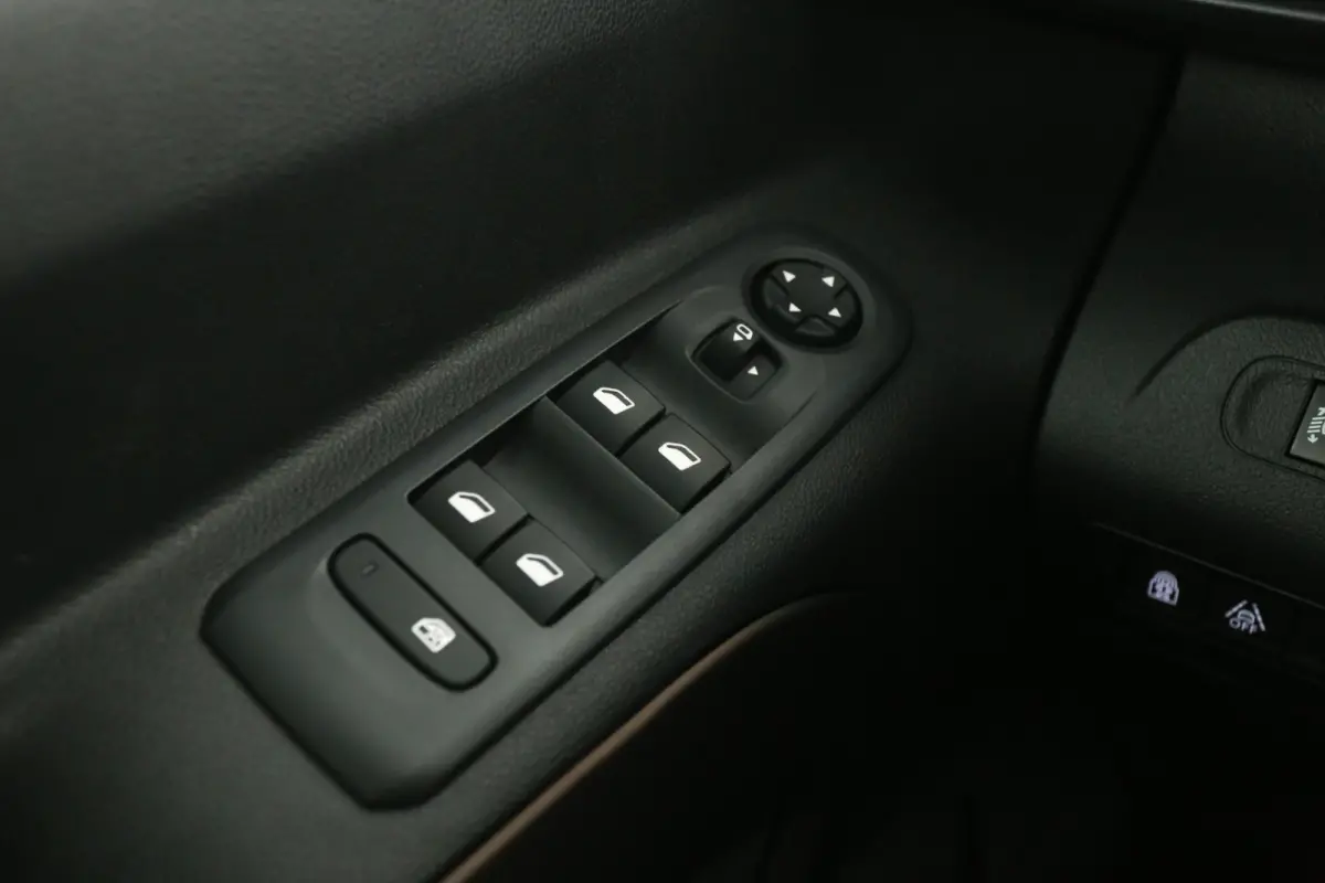 1.2 Puretech L2 GT 7p. 131PK | Automaat | Clima | Camera | Cruise | 2xSchuifdeur | Carplay