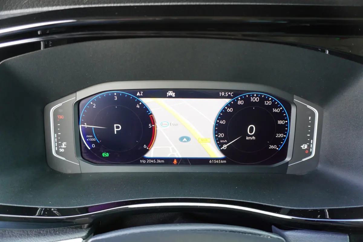 199pk Automaat 4x4 Bulli Dubbele cabine Trekhaak Camera Apple Carplay Navigatie digitaal dashboard ACC Cruise control Stoelverwarming